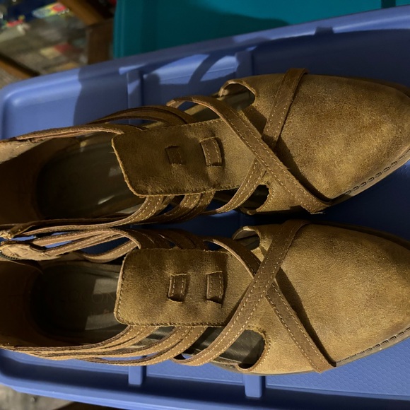 Coconuts by Matisse shoes! - Picture 3 of 4